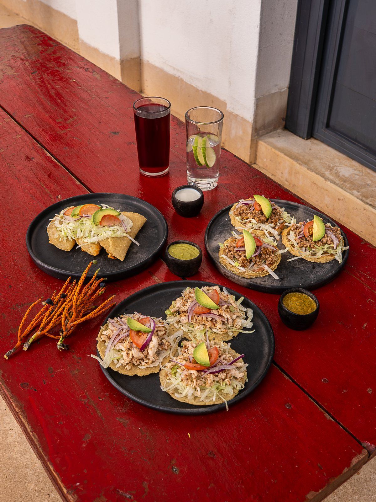 Garnachas, empanadas and salbutes served to share