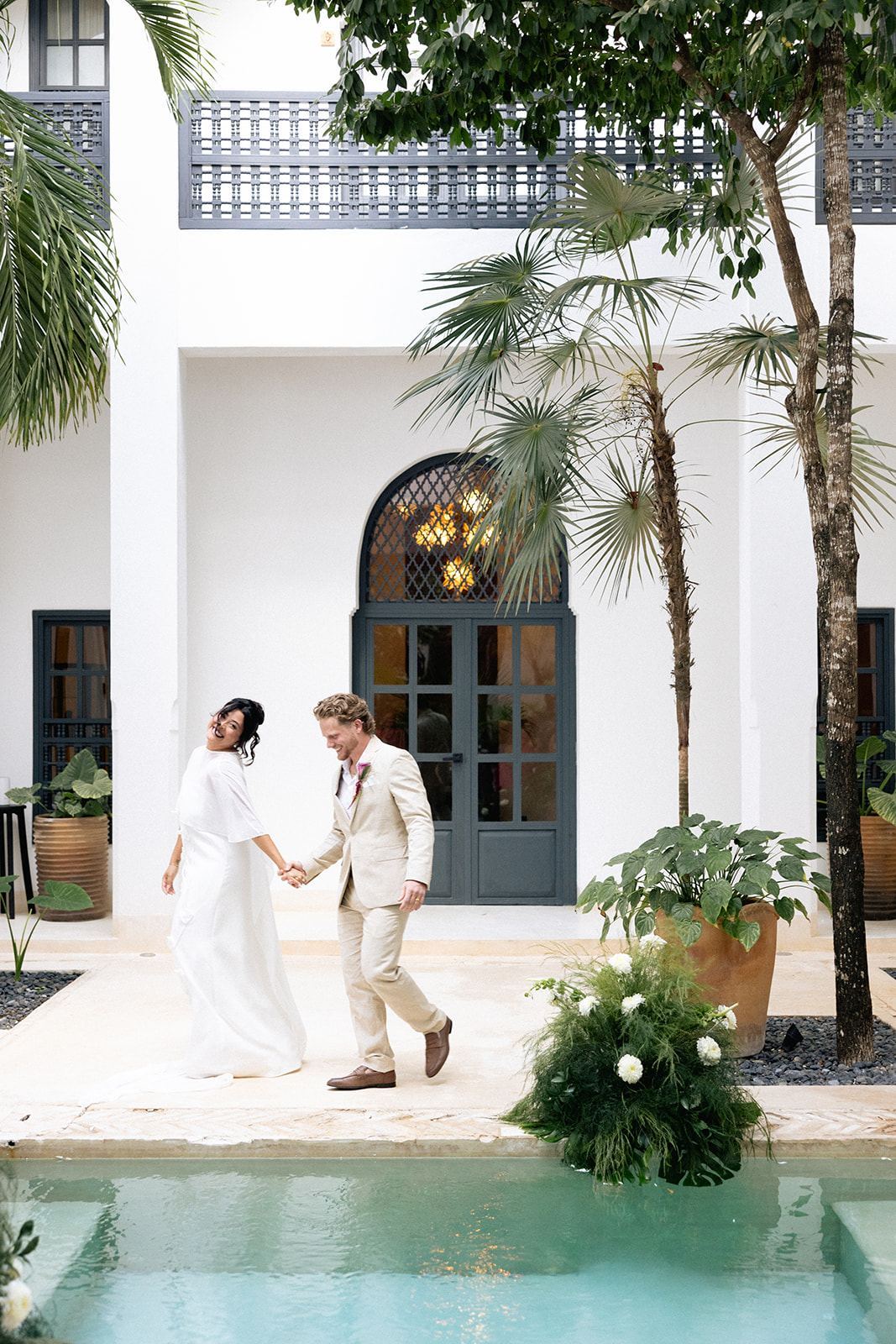 The couple in the ground-floor courtyard